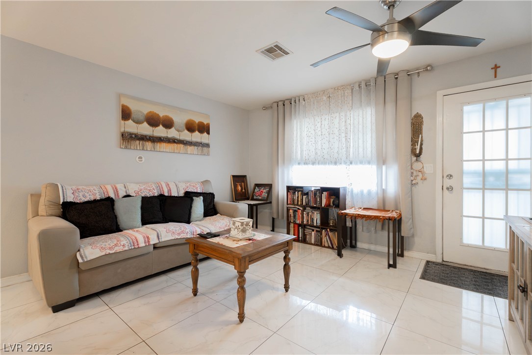 2036 Bavington Drive C Property Photo 4