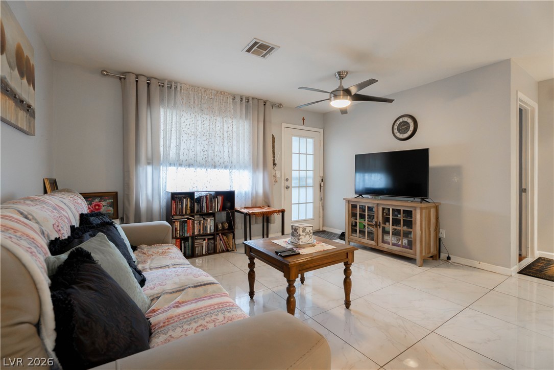 2036 Bavington Drive C Property Photo 6