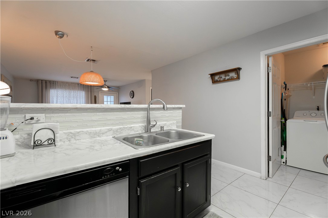 2036 Bavington Drive C Property Photo 11