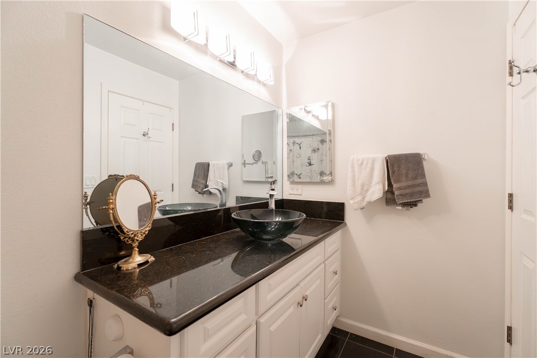 2036 Bavington Drive C Property Photo 23