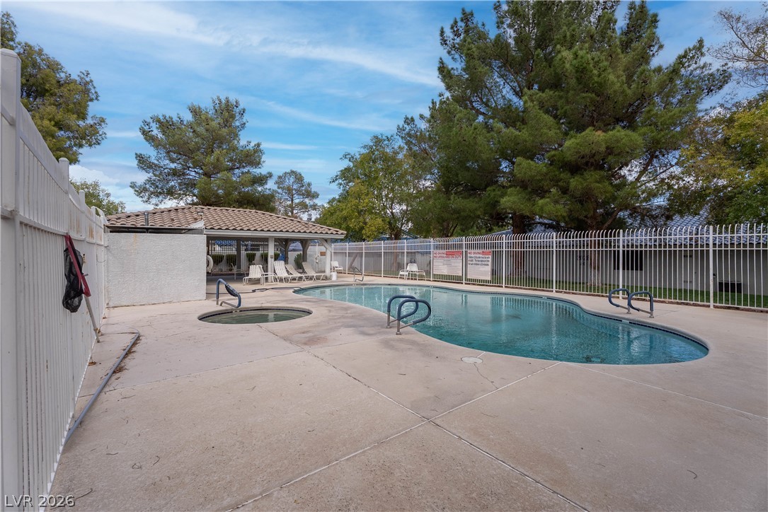 2036 Bavington Drive C Property Photo 31