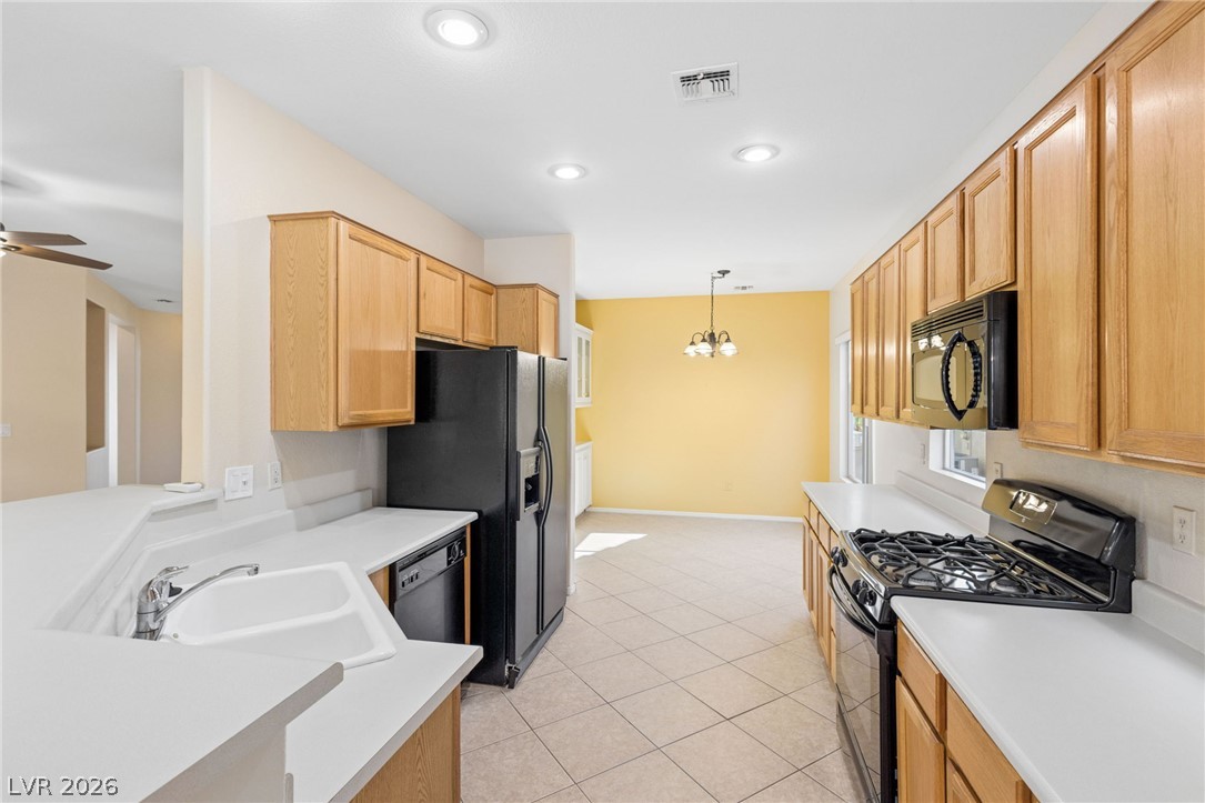 2127 Tiger Links Drive Property Photo 11
