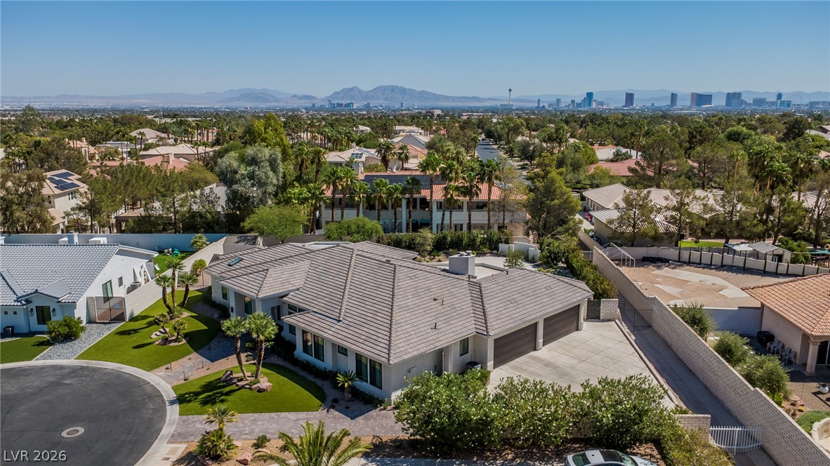 1508 Ten Palms Court Property Photo 4