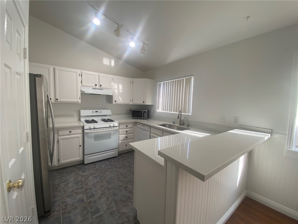 608 Maxley Court Property Photo 10