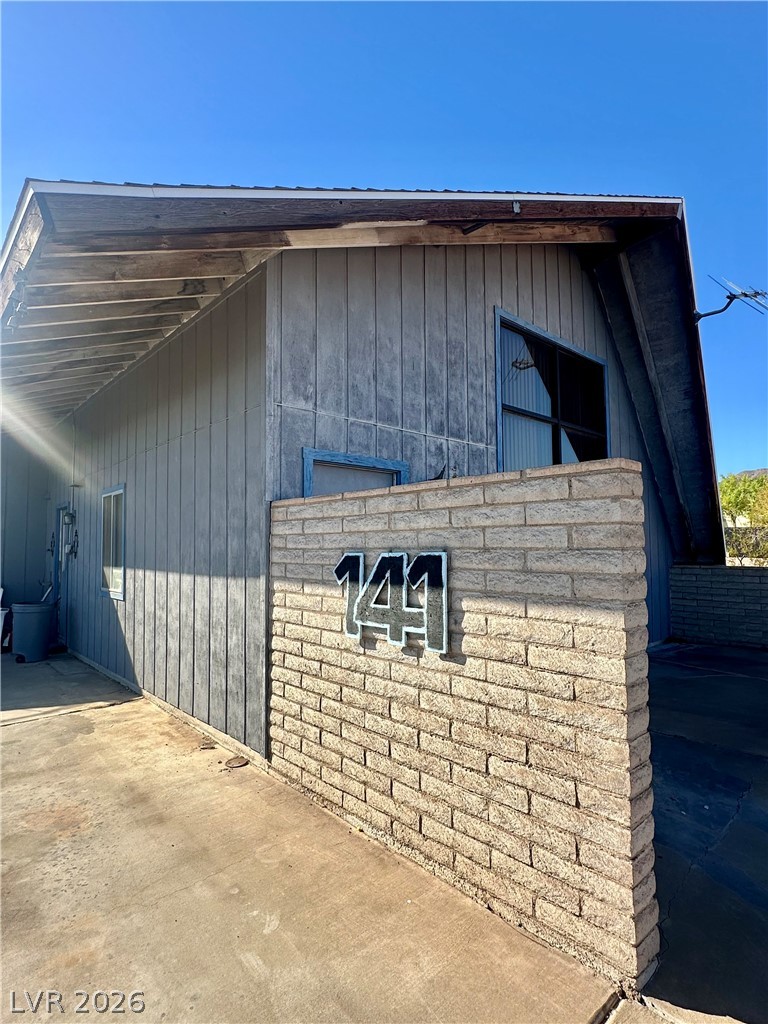 141 West Country Club Drive Property Photo