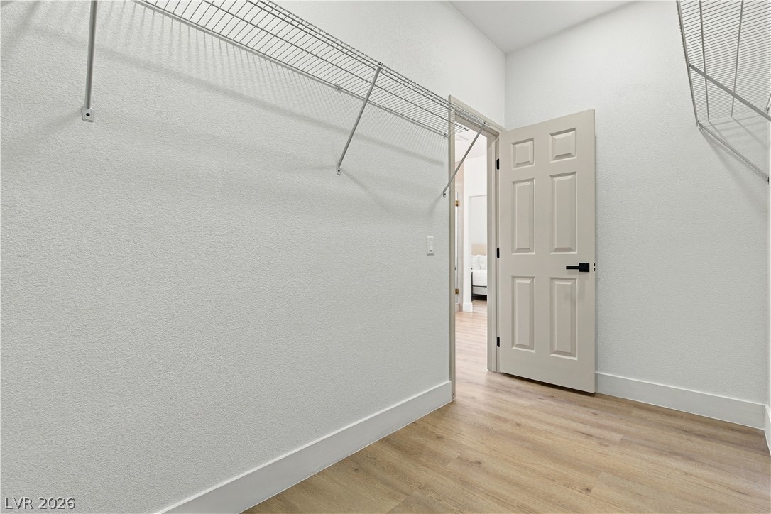 8725 Butterchurn Avenue Property Photo 17