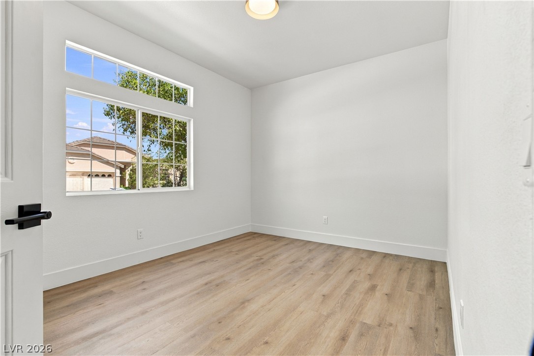 8725 Butterchurn Avenue Property Photo 22