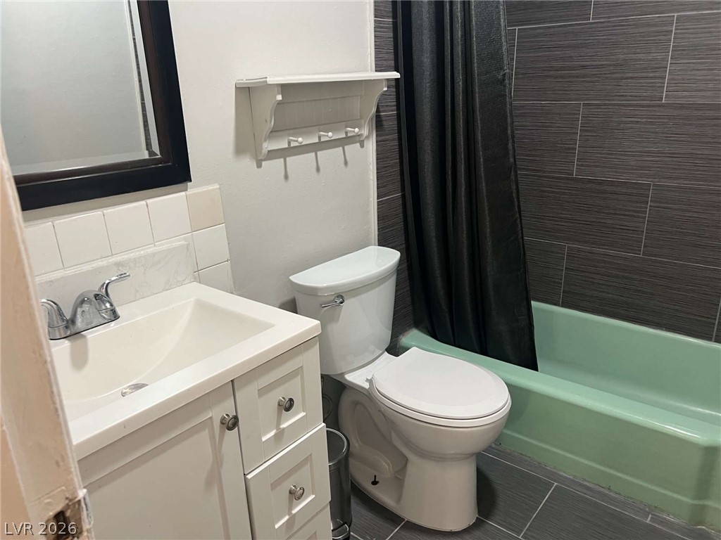 3391 Brussels Street 4 Property Photo 10