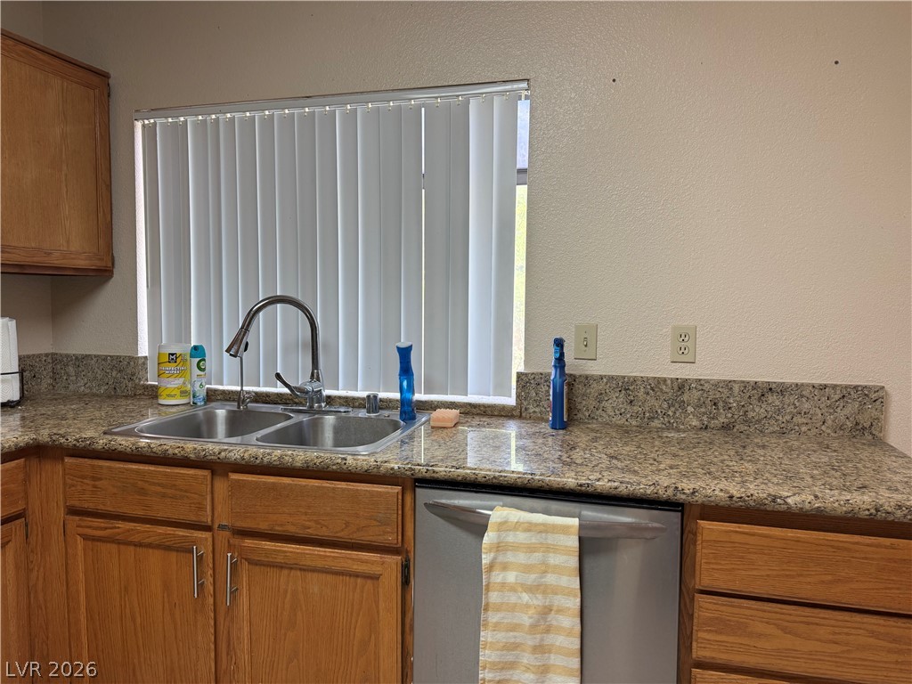 2716 Lovington Drive Property Photo 6