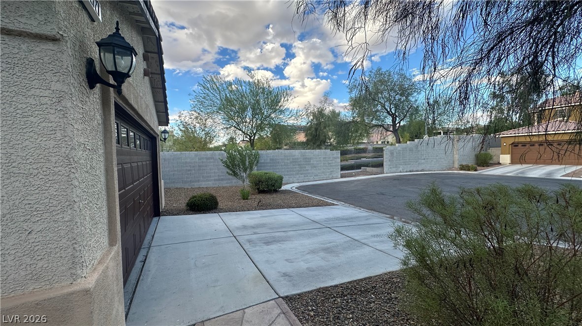 2727 Promontory Vista Place Property Photo 8