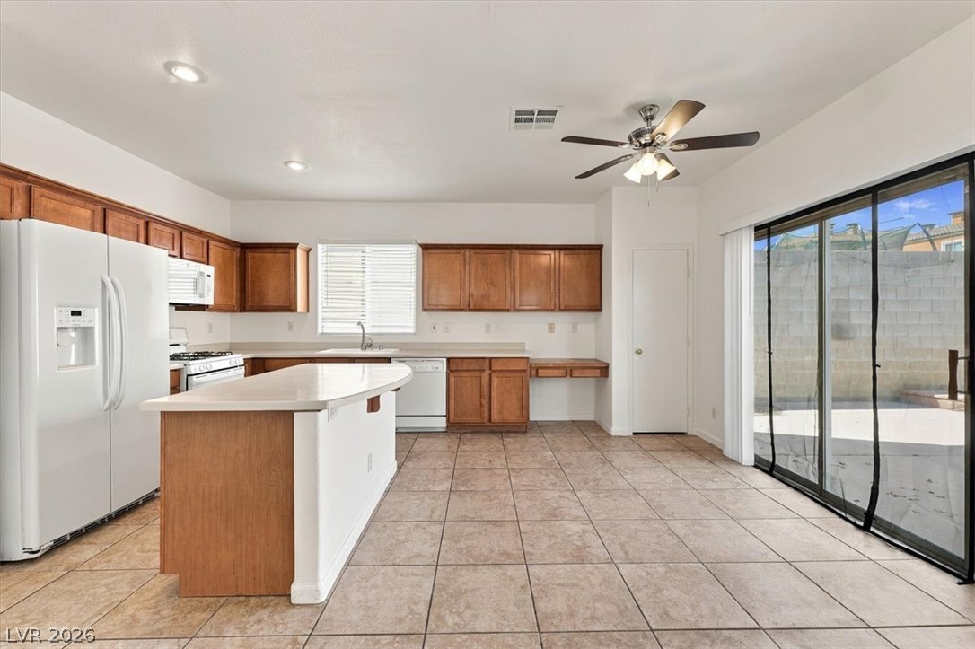 10406 Morning Drop Avenue Property Photo 4