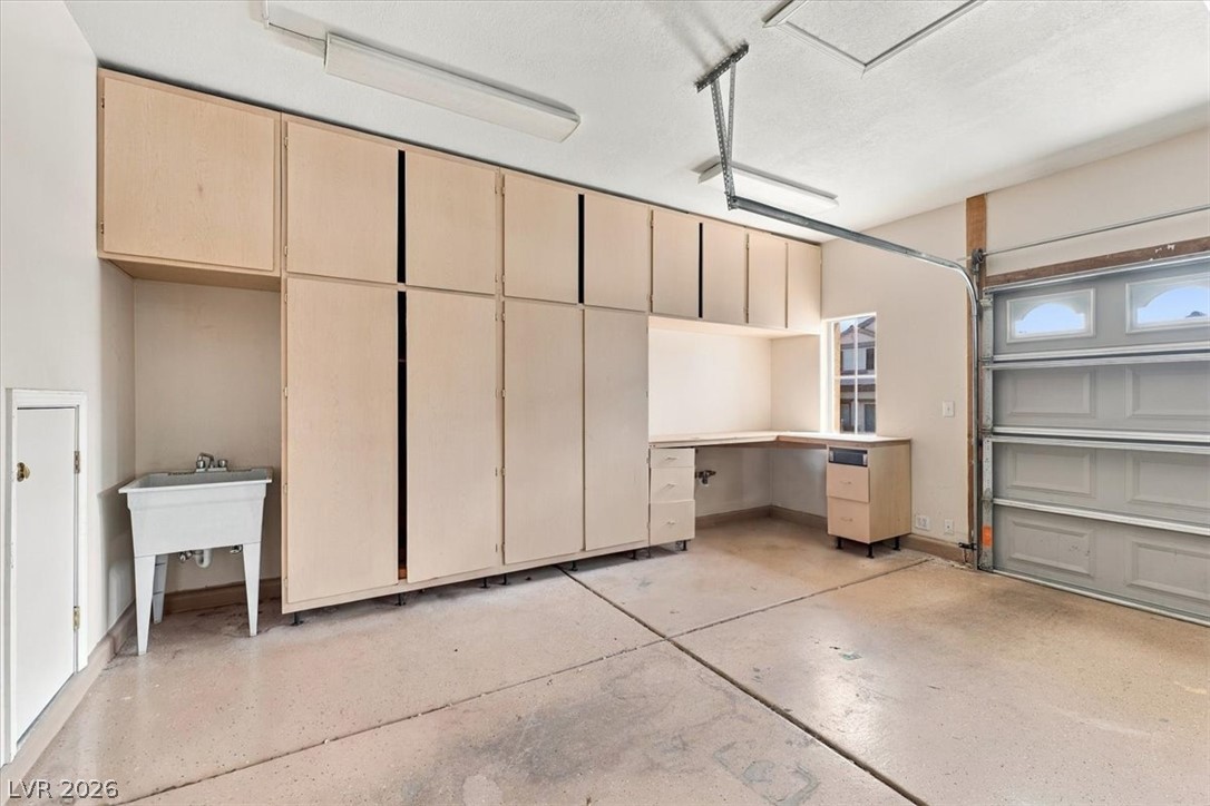 10406 Morning Drop Avenue Property Photo 18
