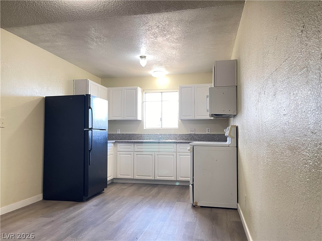 1709 South Fairfield Avenue F Property Photo 2
