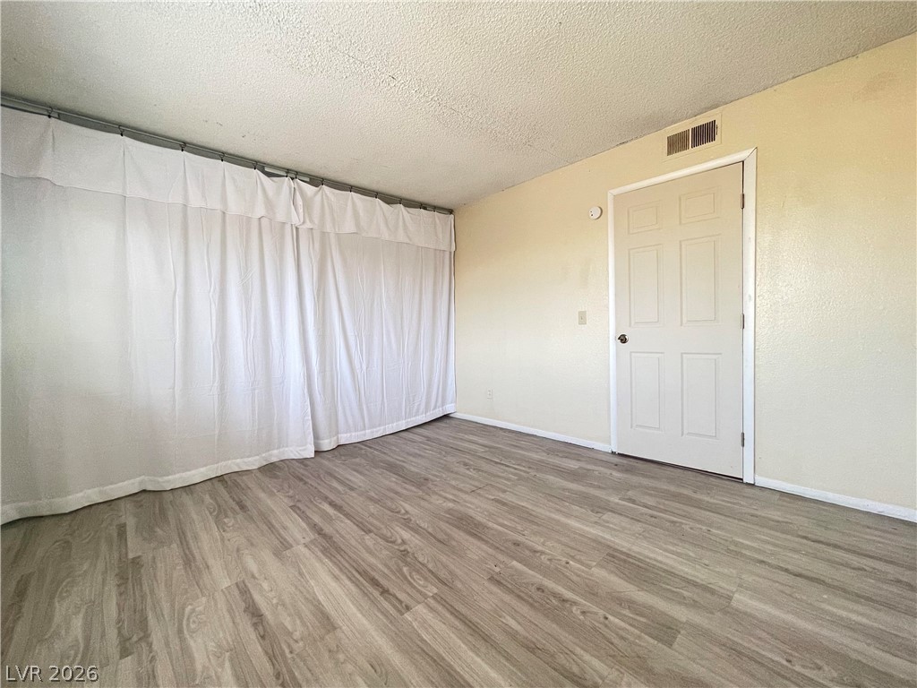 1709 South Fairfield Avenue F Property Photo 4
