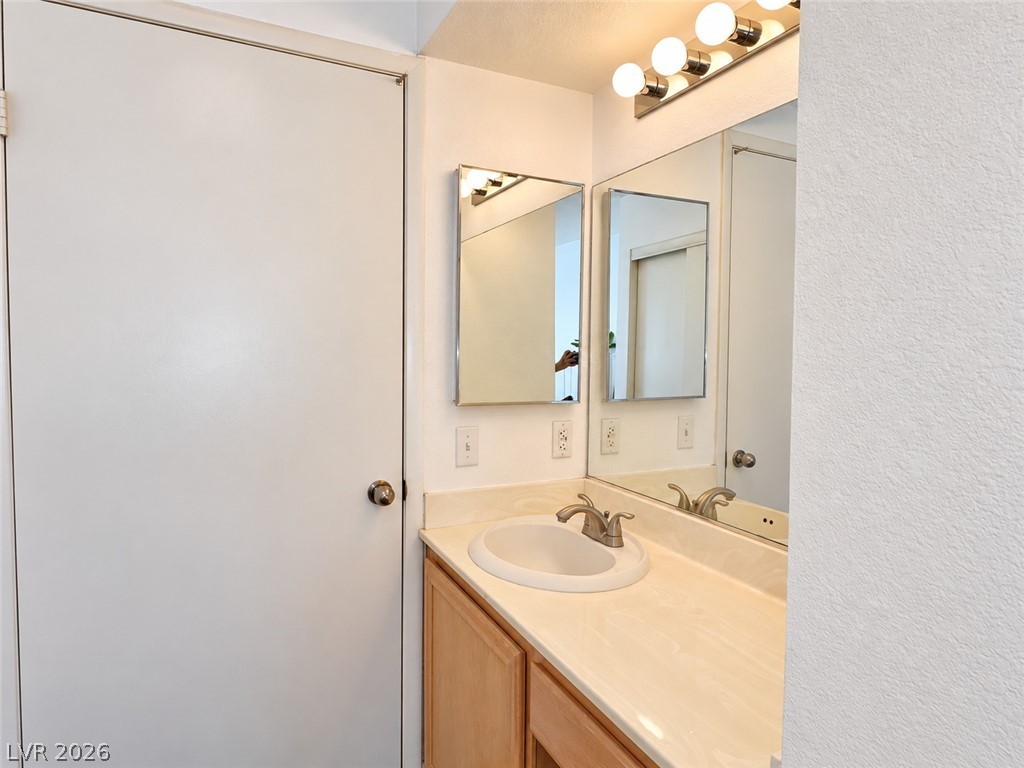 8070 West Russell Road 2028 Property Photo 12