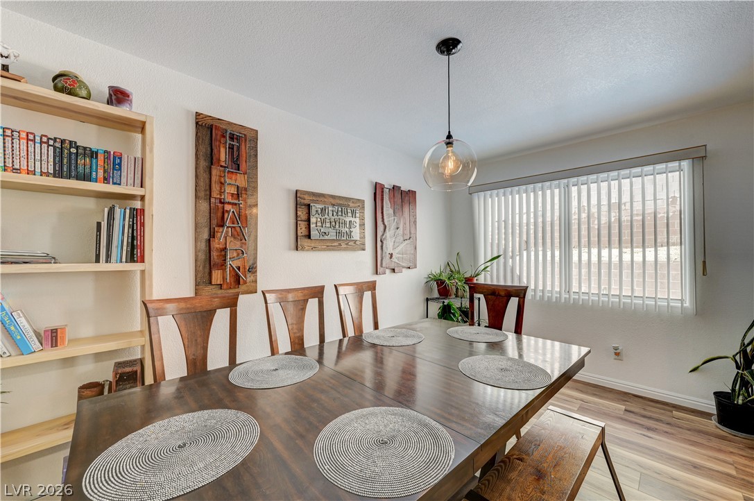 4713 Sun Glory Court Property Photo 11