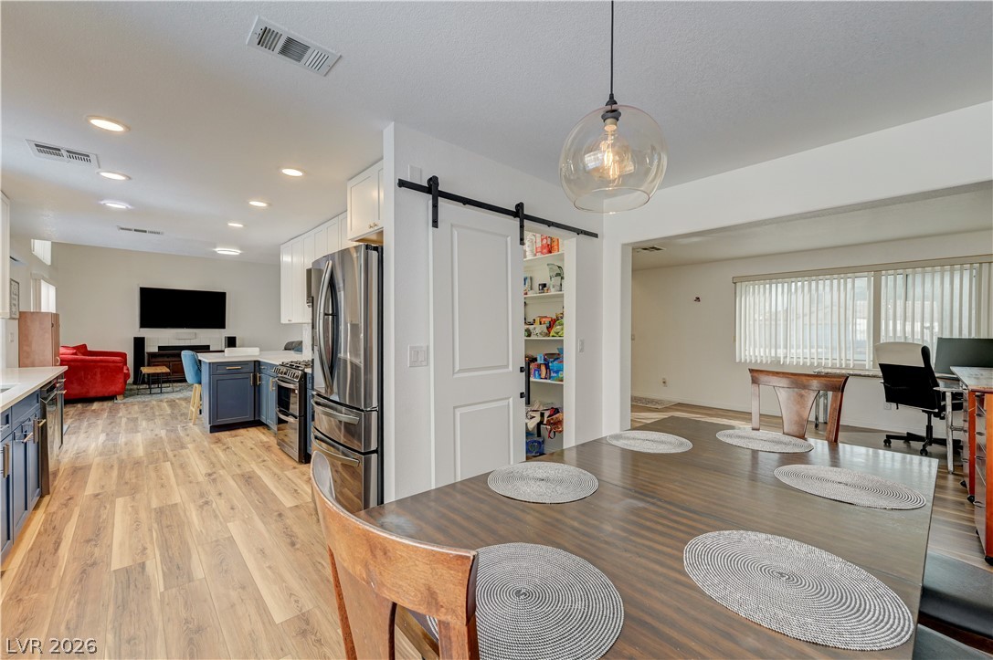 4713 Sun Glory Court Property Photo 12