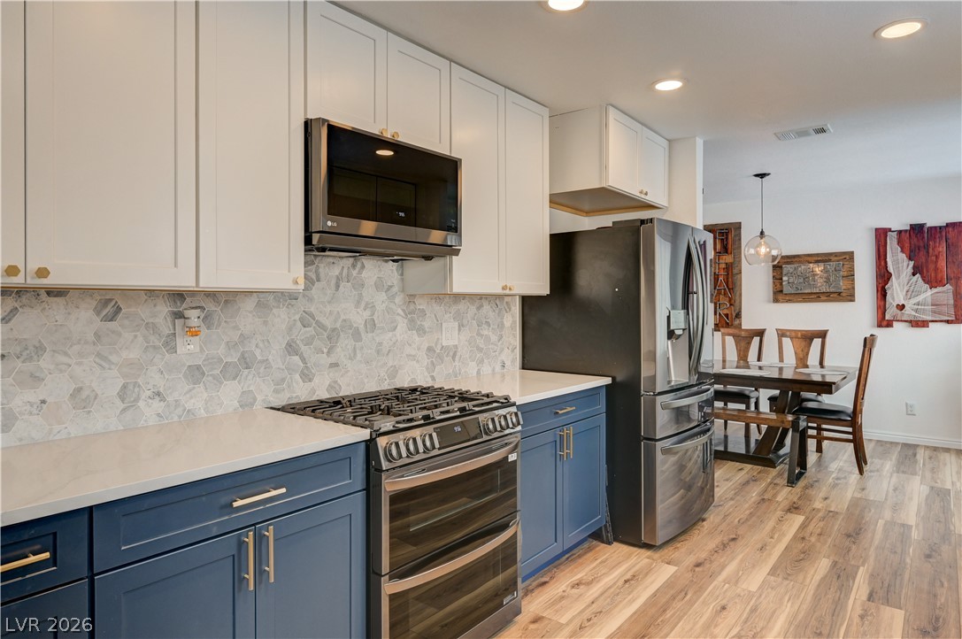 4713 Sun Glory Court Property Photo 18