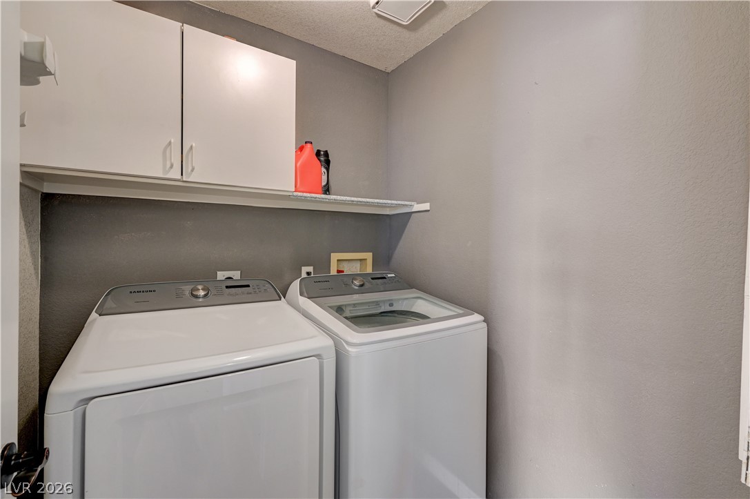4713 Sun Glory Court Property Photo 26