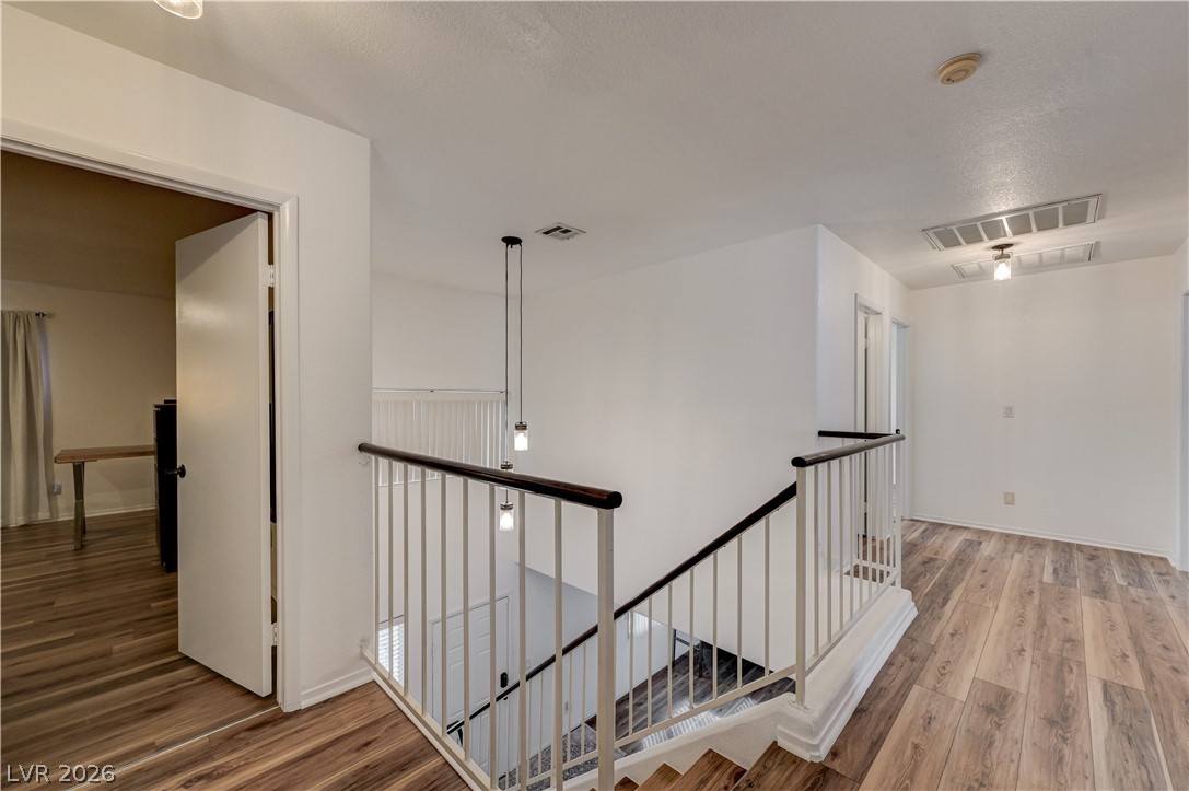 4713 Sun Glory Court Property Photo 36