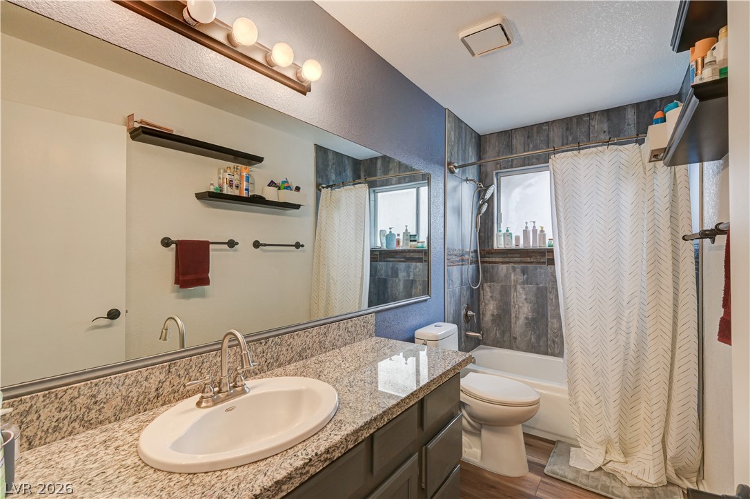 4713 Sun Glory Court Property Photo 40