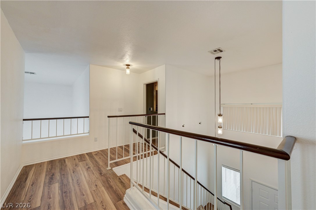 4713 Sun Glory Court Property Photo 46