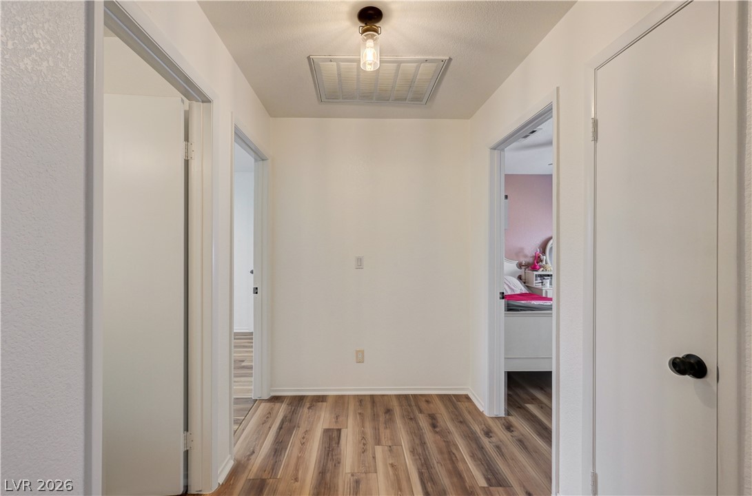 4713 Sun Glory Court Property Photo 47