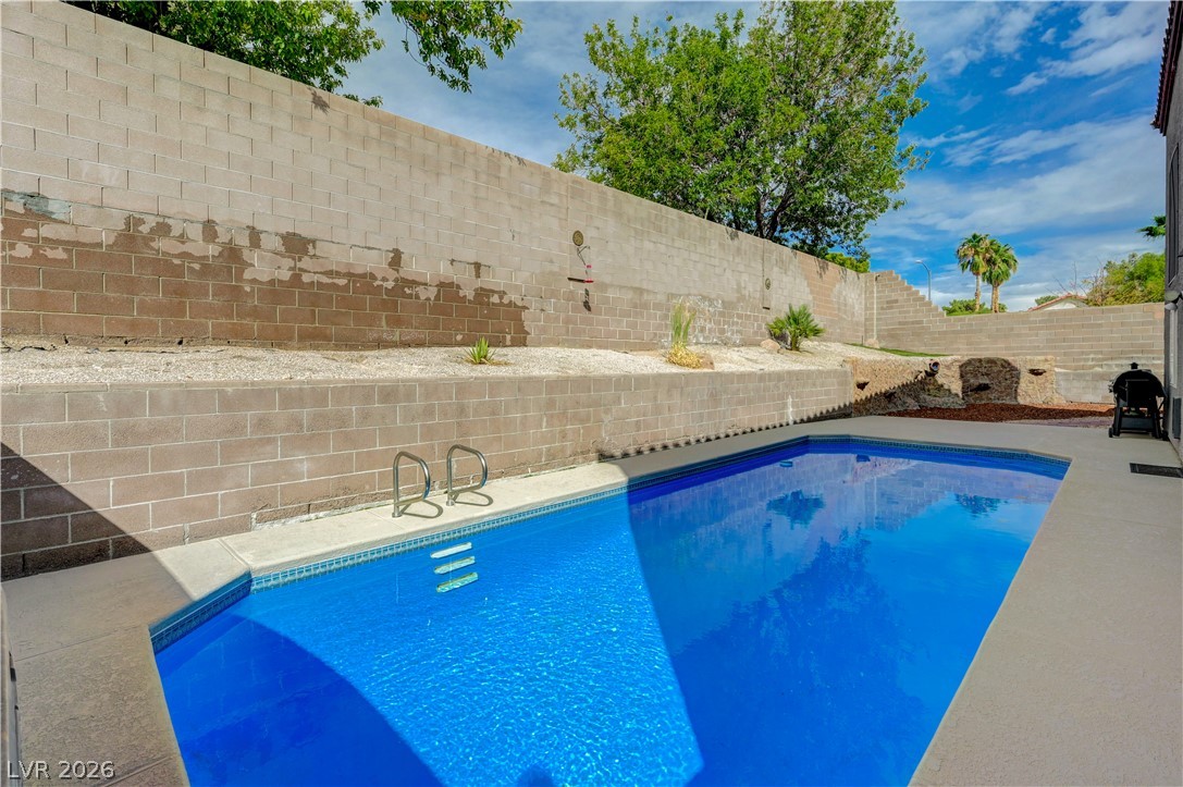 4713 Sun Glory Court Property Photo 48