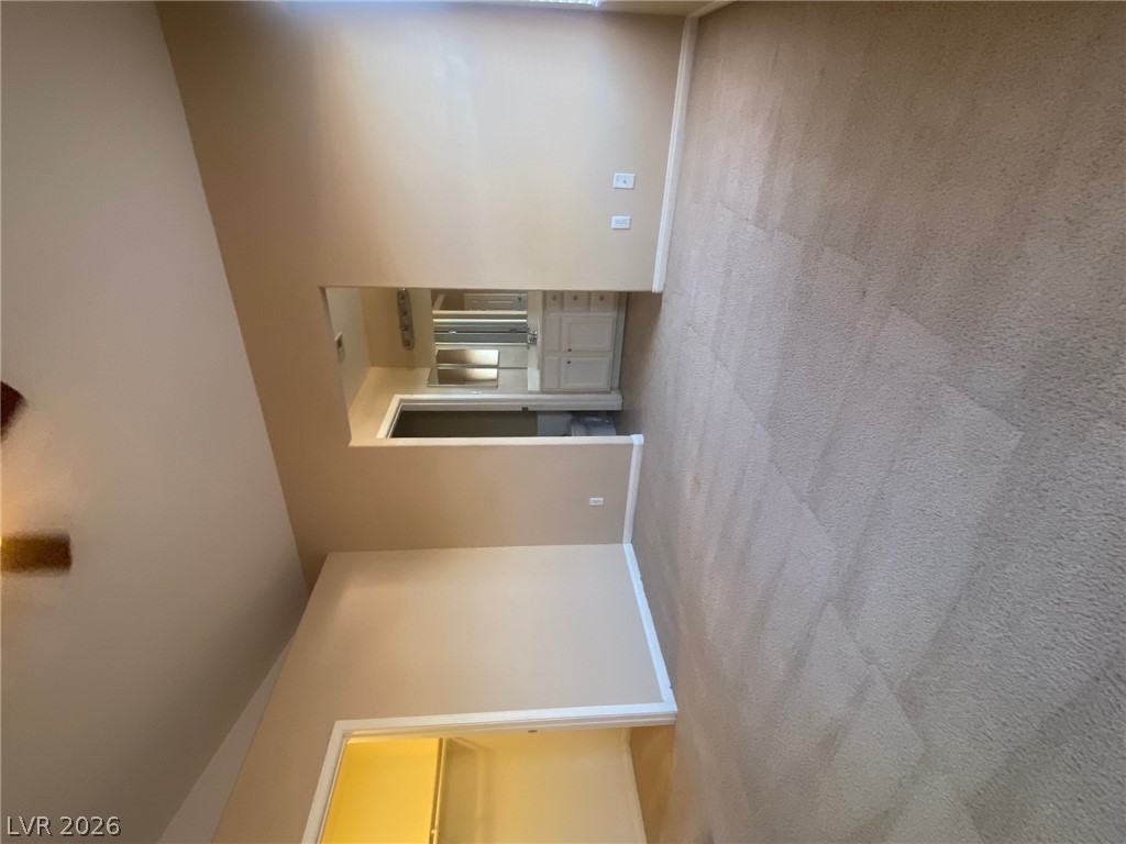 5010 Paradise Harbor Place Property Photo 2