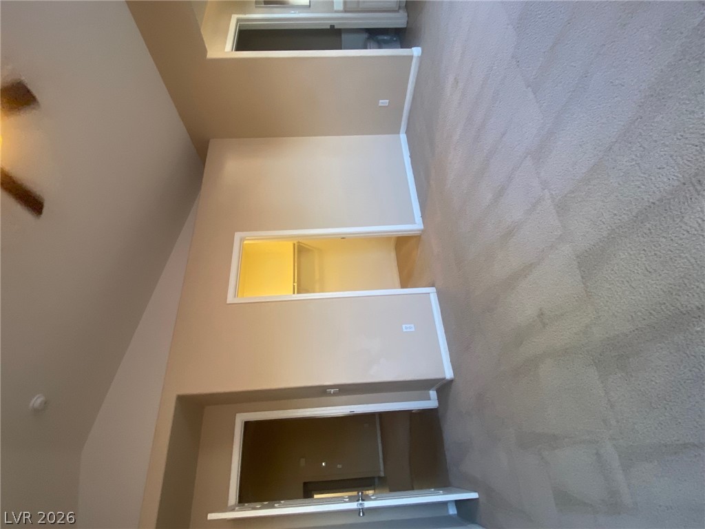 5010 Paradise Harbor Place Property Photo 3