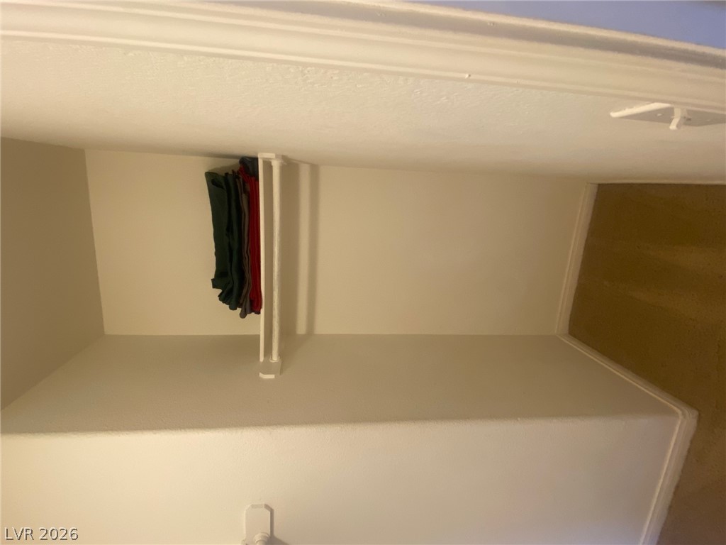 5010 Paradise Harbor Place Property Photo 5