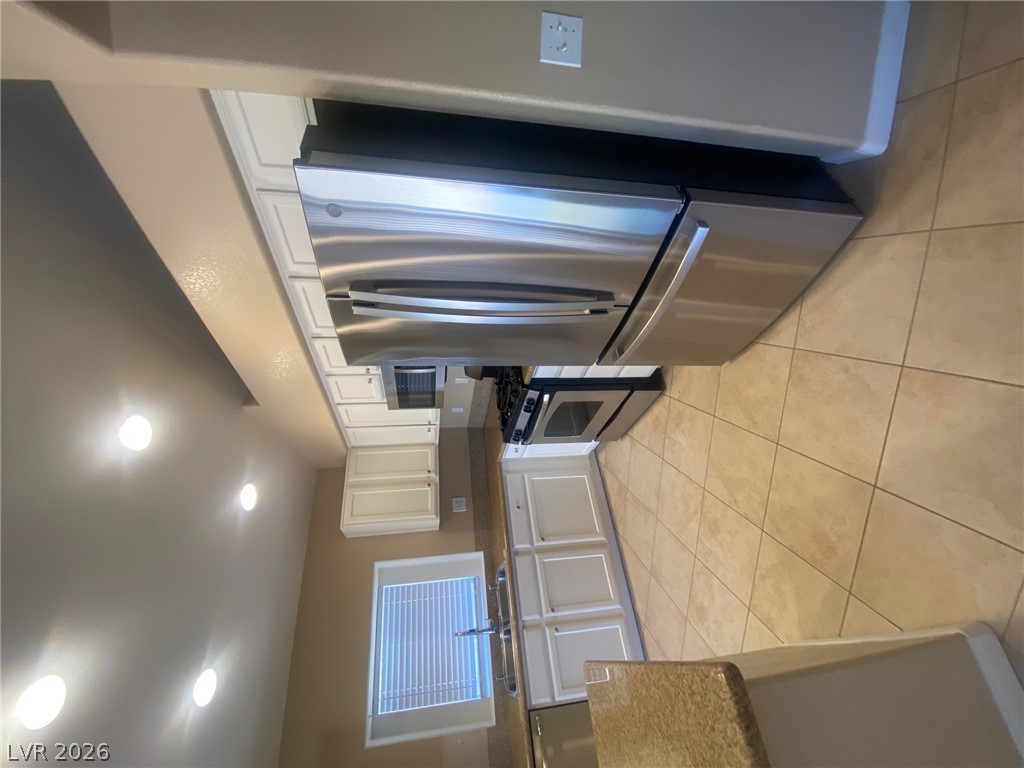 5010 Paradise Harbor Place Property Photo 20