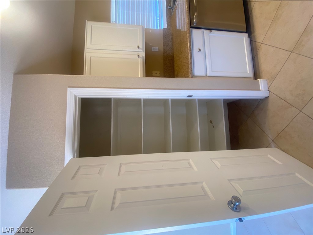 5010 Paradise Harbor Place Property Photo 22