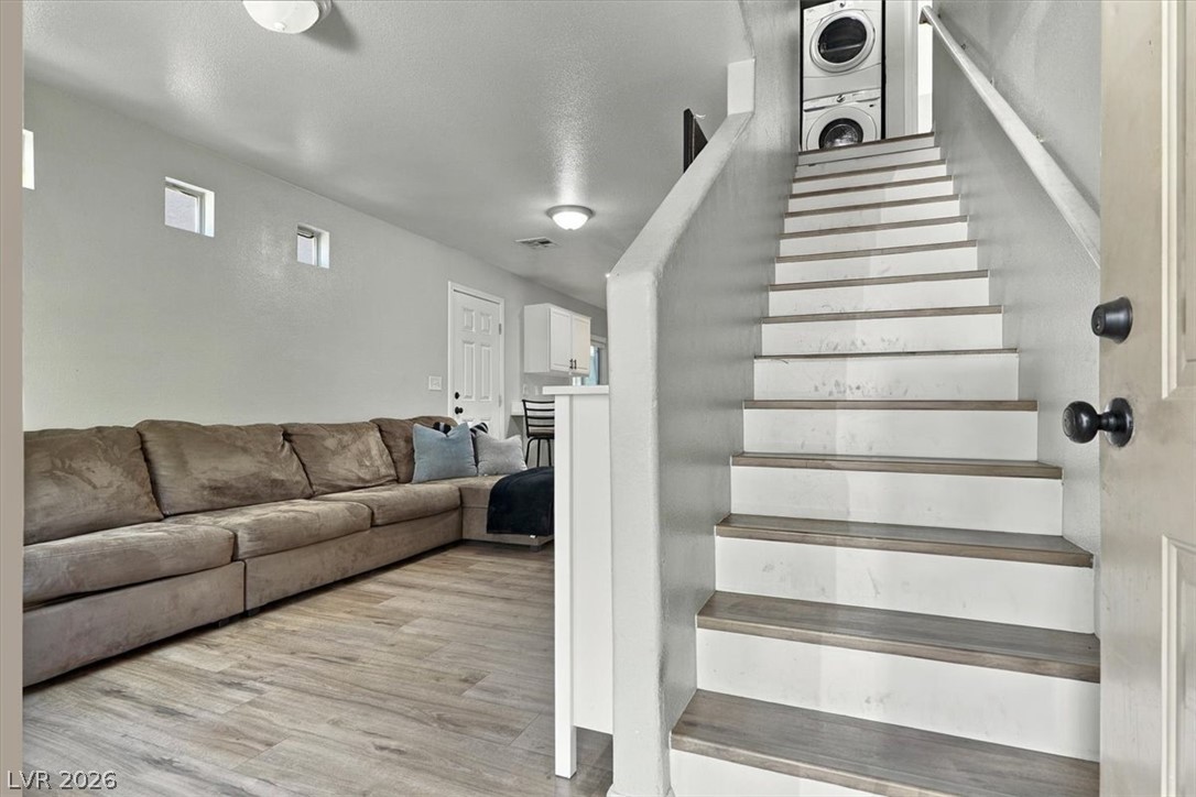 5185 Starter Avenue Property Photo 4