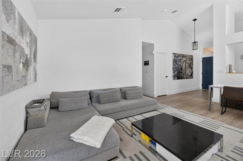 152 Cantamar Street Property Photo 12