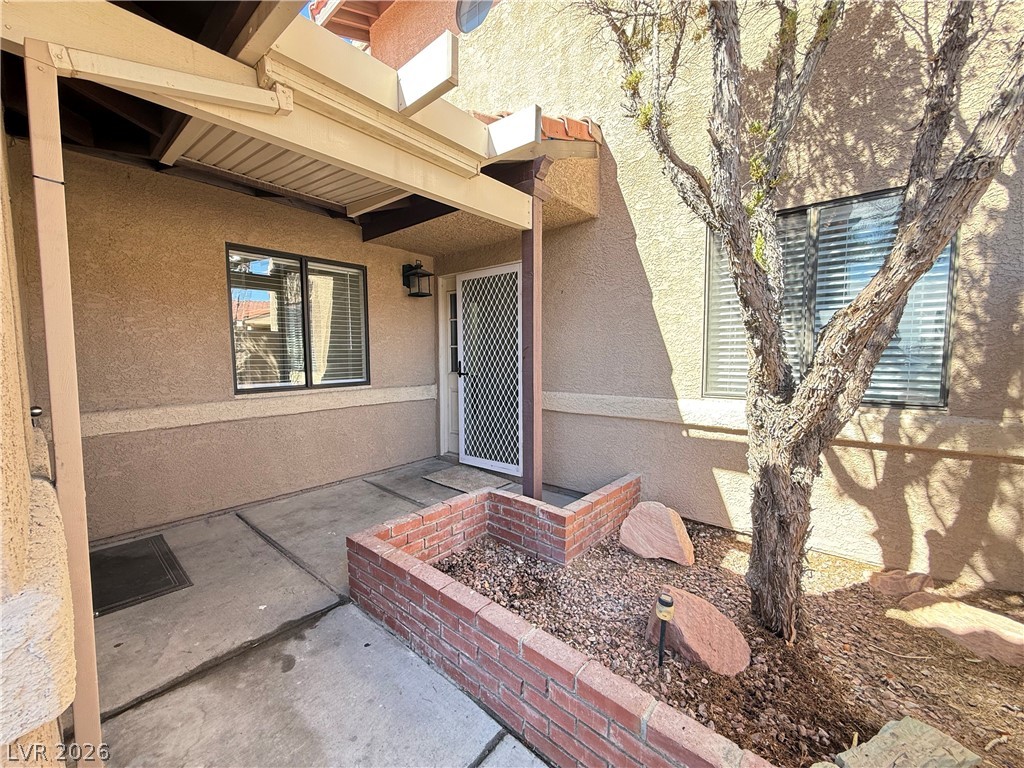 4025 Delos Drive Property Photo 2