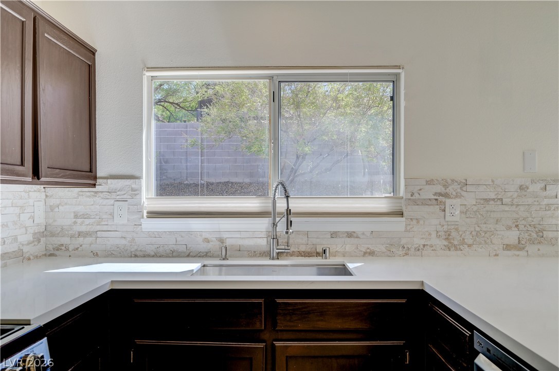 9505 Glengarry Drive Property Photo 19