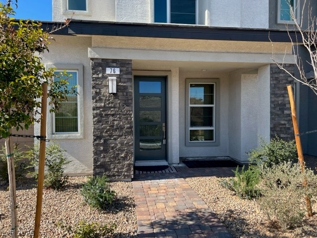 76 Kimberlite Drive Property Photo 3