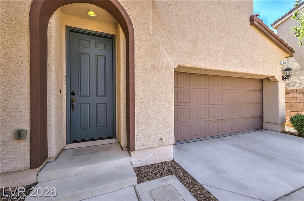 9188 Red Knoll Street Property Photo 3