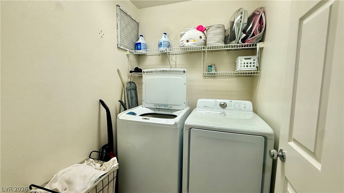 140 Wild Candlenut Court Property Photo 10