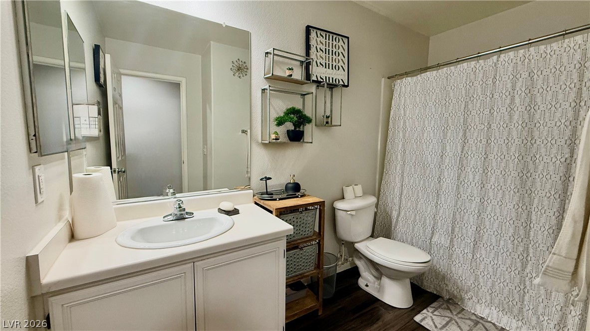 140 Wild Candlenut Court Property Photo 11