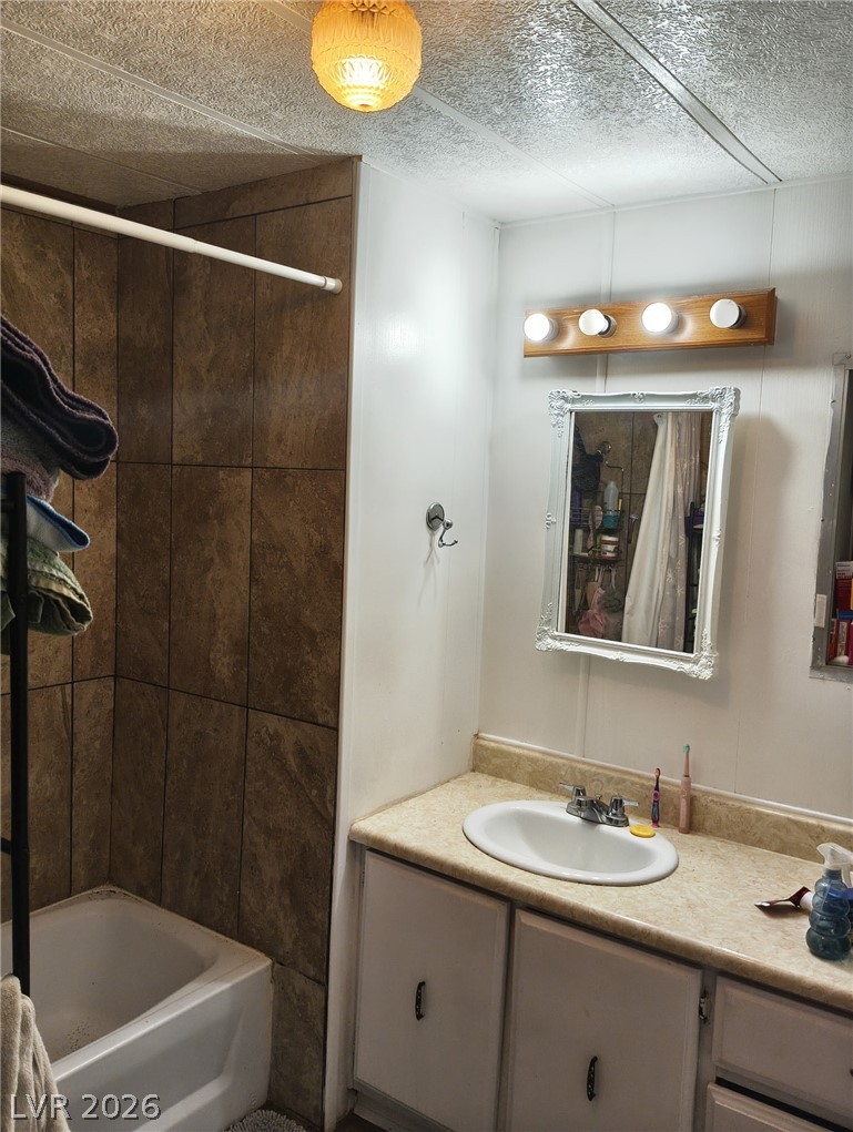 615 Oswego Street 263 Property Photo 10