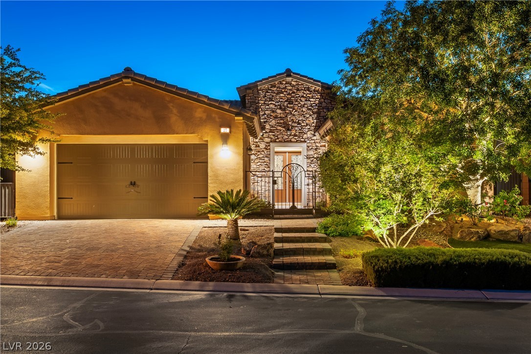 27 Contrada Fiore Drive Property Photo 1
