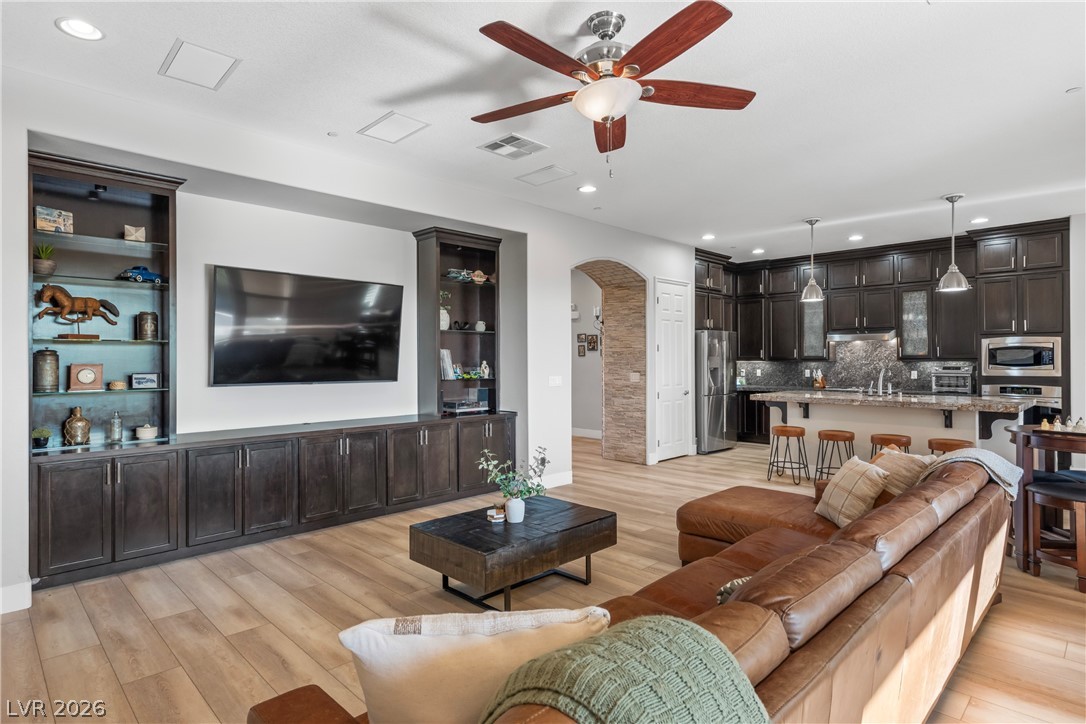 27 Contrada Fiore Drive Property Photo 15