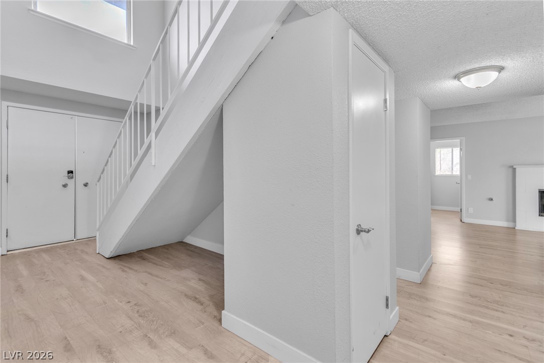 3907 Ebro Way Property Photo 12