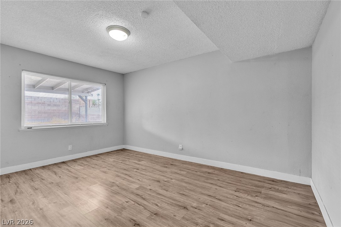 3907 Ebro Way Property Photo 21