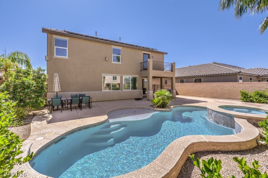 8132 Pink Desert Street Property Photo 3