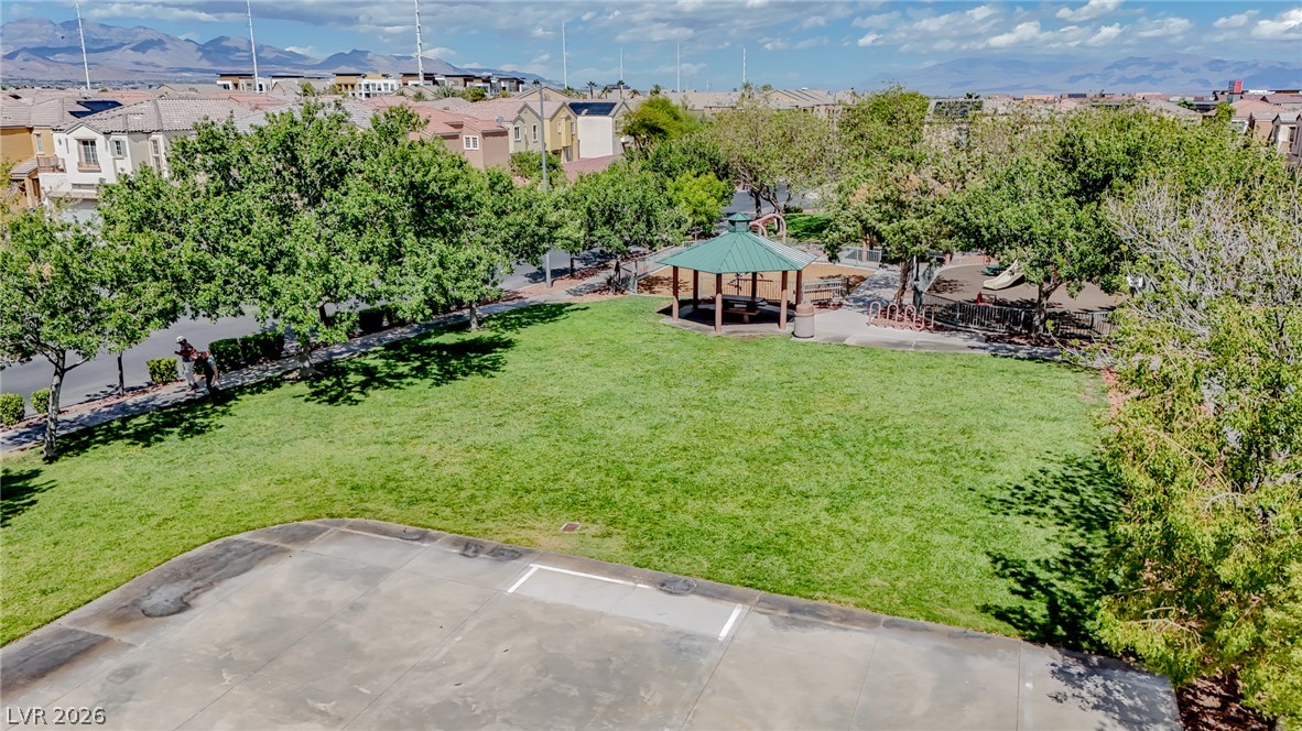 6524 Roundstone Bog Avenue Property Photo 4