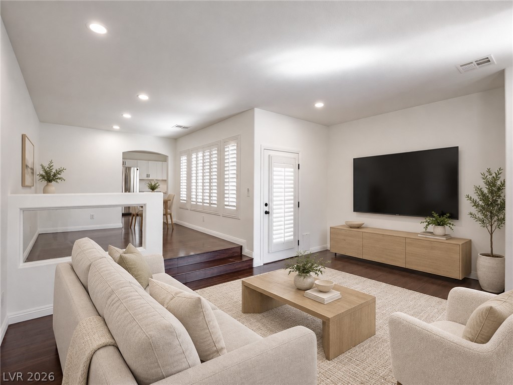 6524 Roundstone Bog Avenue Property Photo 6
