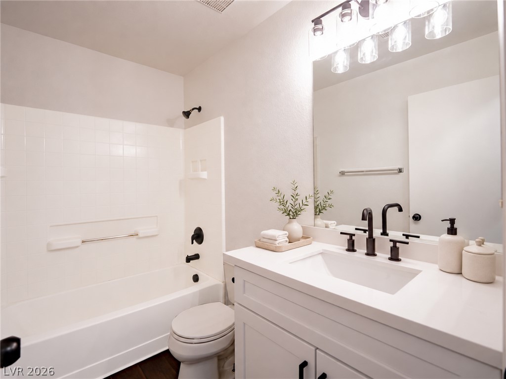 6524 Roundstone Bog Avenue Property Photo 8